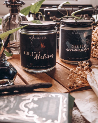 Sojawachskerze - Violet's Archives - 210 g