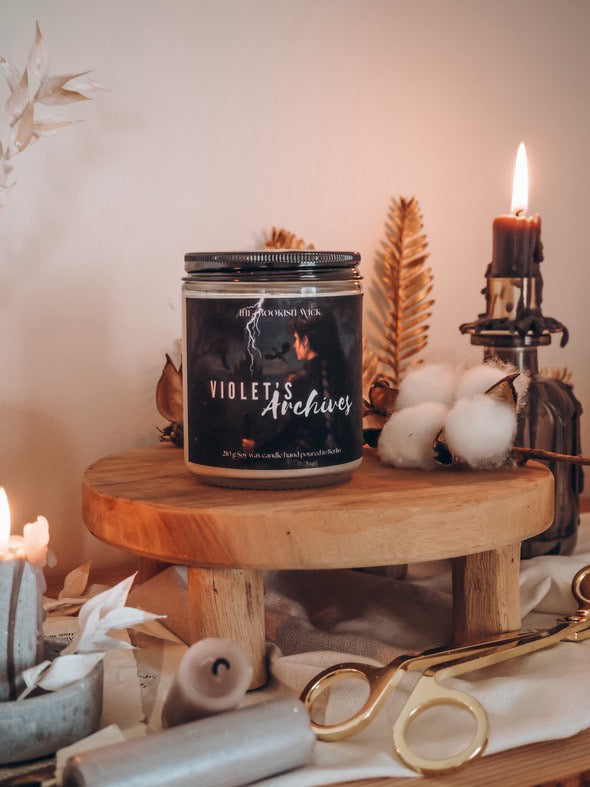 Sojawachskerze - Violet's Archives - 210 g