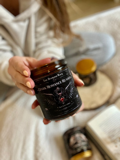 (Dark) Romance Reader - Sojawachskerze 250 ml