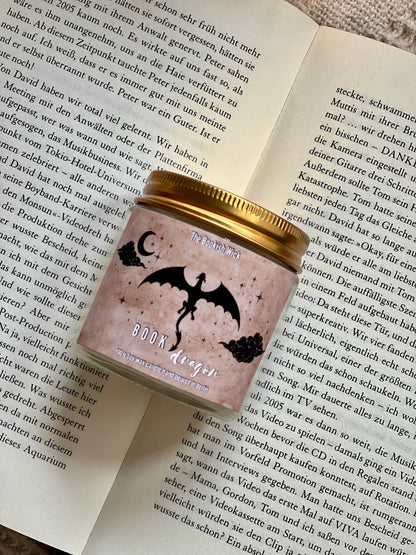 Sojawachskerze - Book Dragon - 250 ml