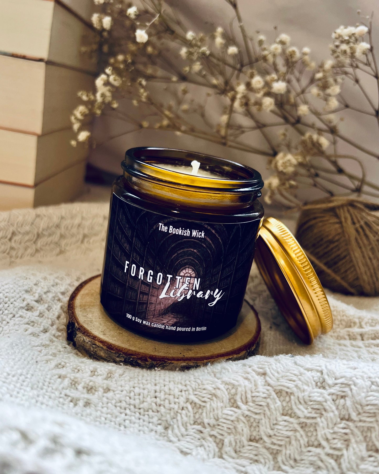 Sojawachskerze - Forgotten Library - 120 ml