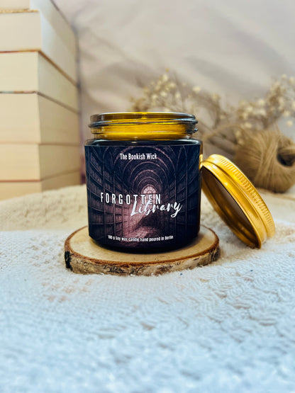 Sojawachskerze - Forgotten Library - 120 ml