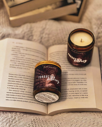 Sojawachskerze - Forgotten Library - 210 g
